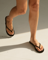 Phoebe Velvet Thong Sandals - Alex Rivière Studio x Manebí Shoes | 